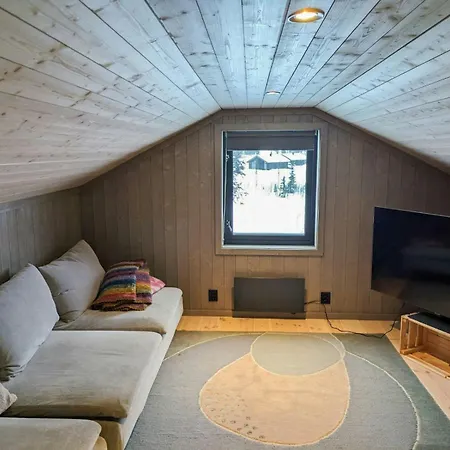 Modern Mountain Near Center Holiday home